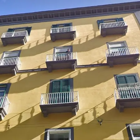 De Lollis Lägenhet *