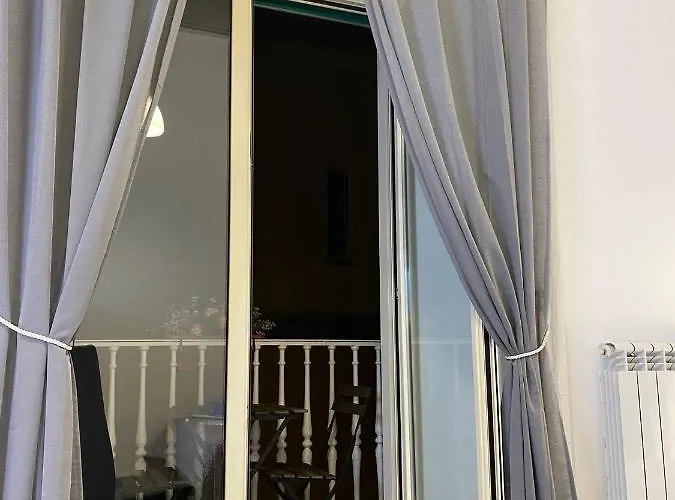 De Lollis Daire Napoli